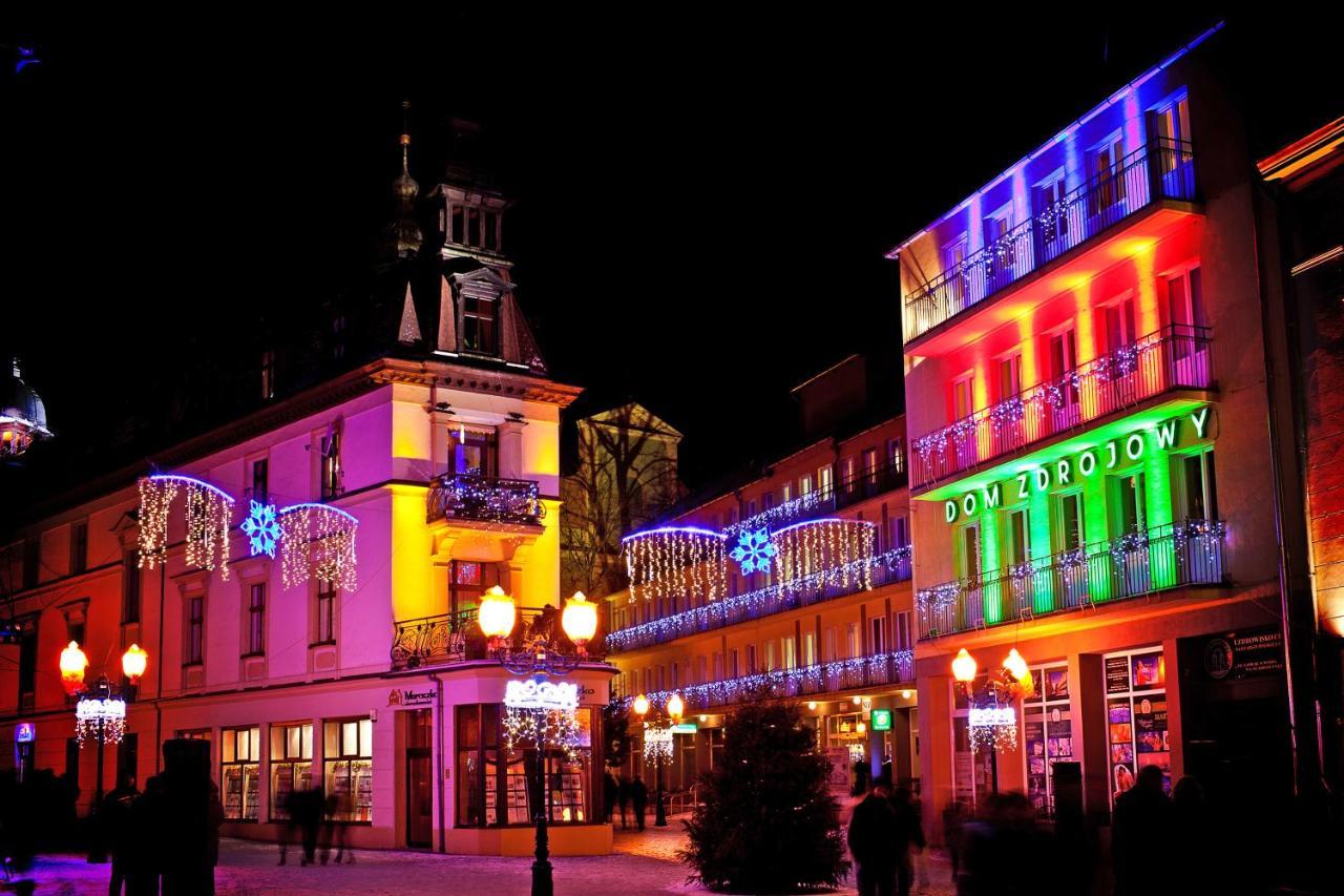 Aparthotel Dom Zdrojowy Jelenia Góra Esterno foto