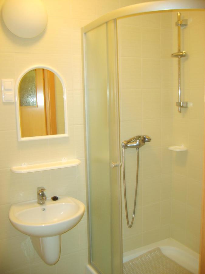 Aparthotel Dom Zdrojowy Jelenia Góra Esterno foto