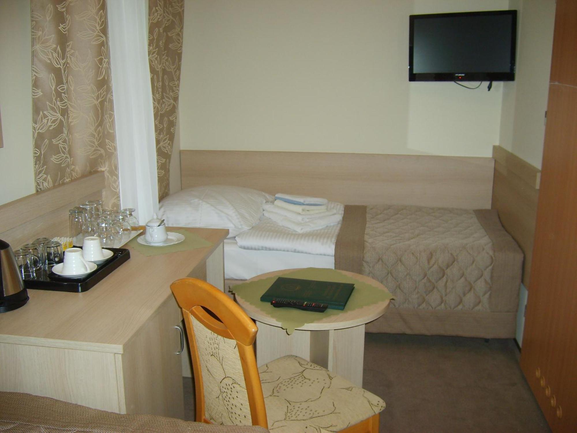 Aparthotel Dom Zdrojowy Jelenia Góra Esterno foto