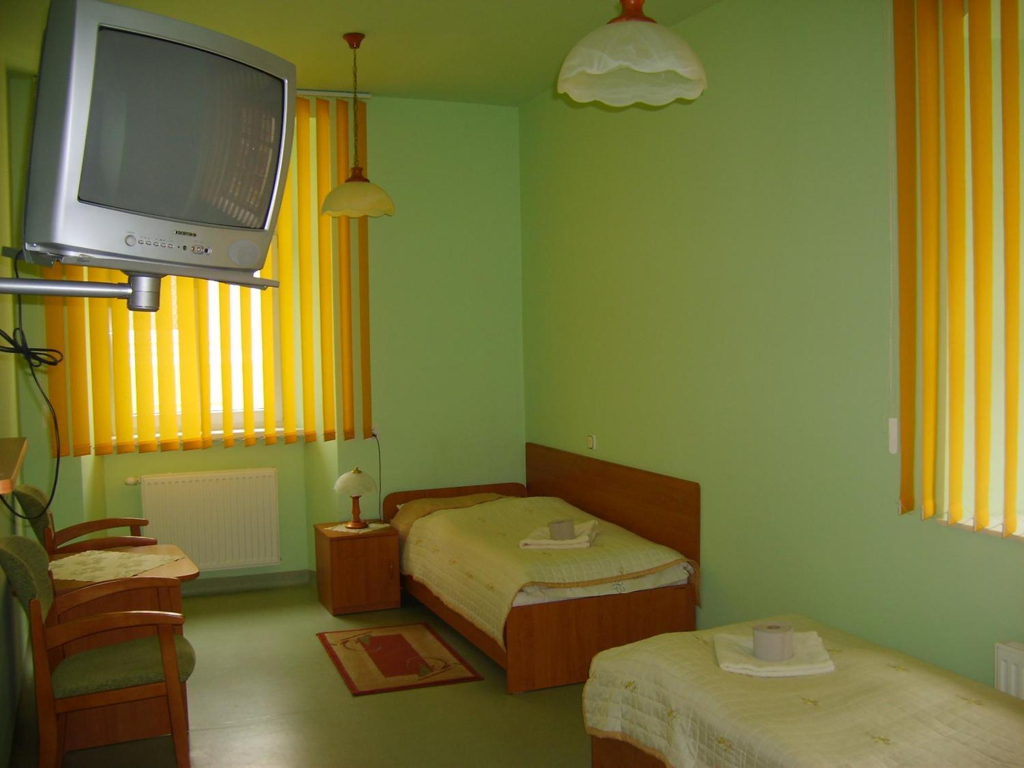 Aparthotel Dom Zdrojowy Jelenia Góra Esterno foto